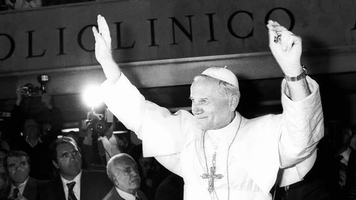 005. Jean-Paul II